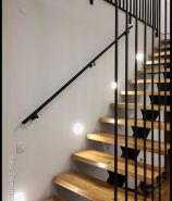DOMINOX; Lesene stopnice z jekleno nosilno ramo in inox ograjo - 0310.jpg